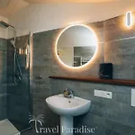 Aurora Villa