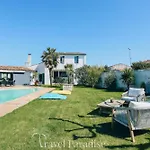 Aurora Villa *